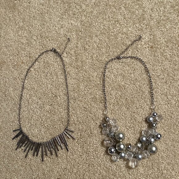 2 Silver Necklaces - Picture 1 of 1